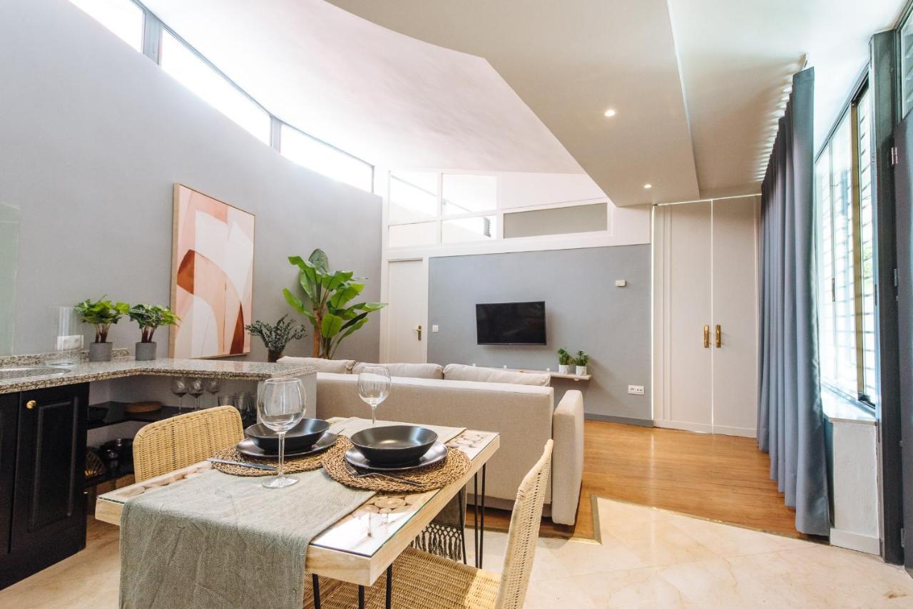 Conde De Ibarra Suite Apartment Seville Exterior photo